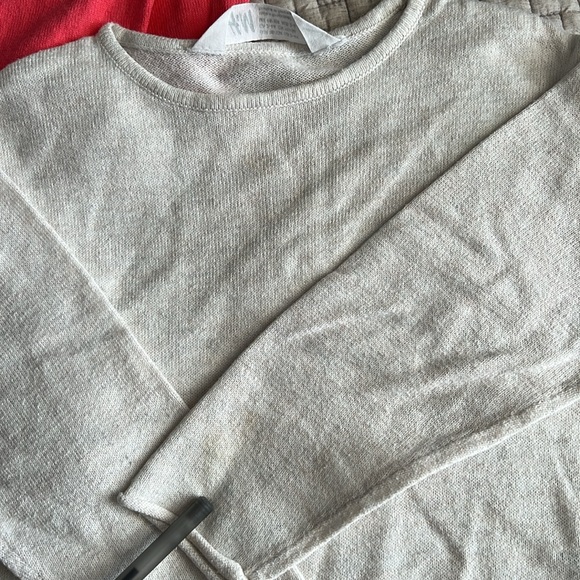 Girl’s H&M sweaters. Size 2-4Y. Set of 6 - Picture 5 of 9